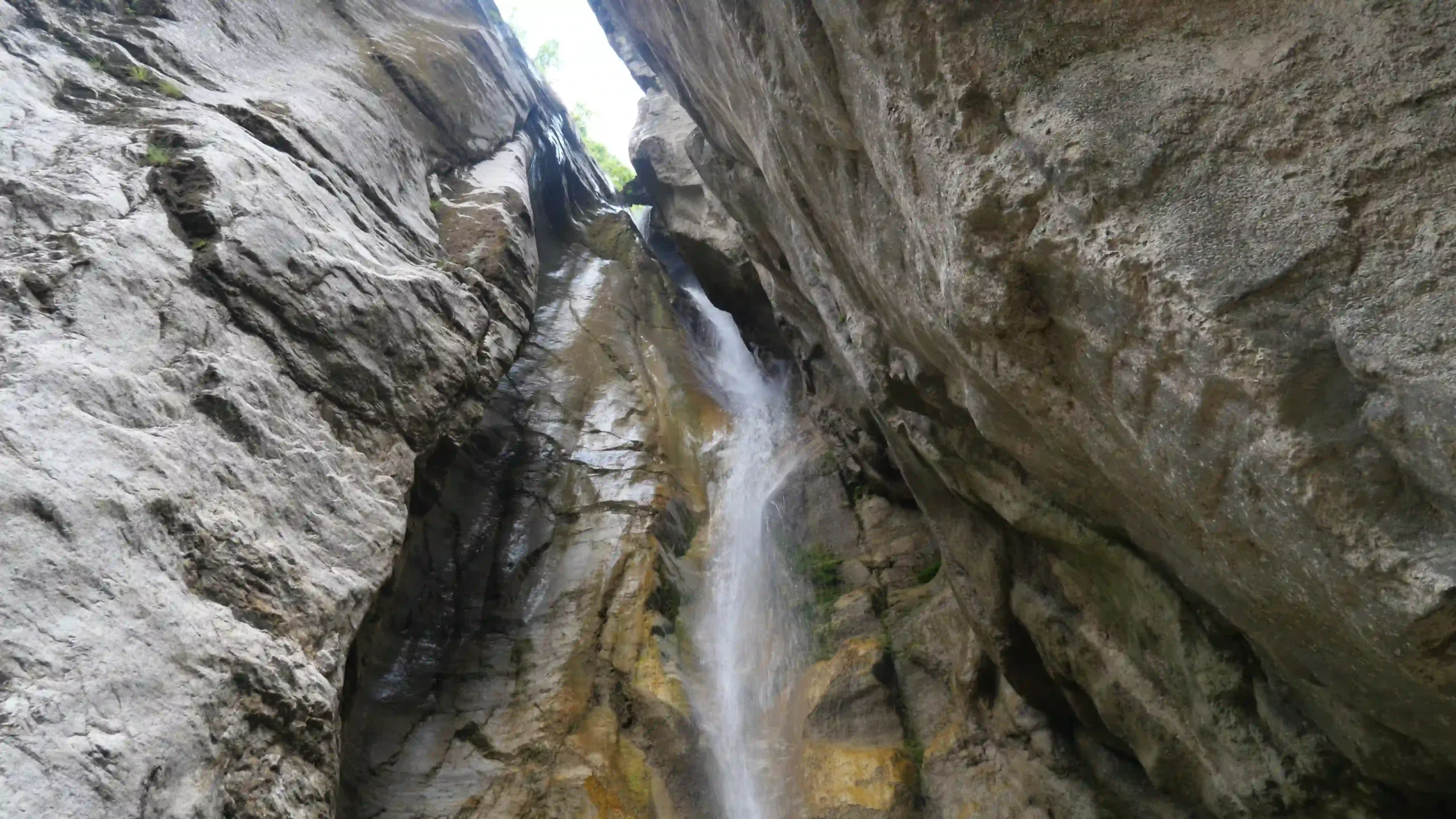 Il salto della cascata del Cenghen